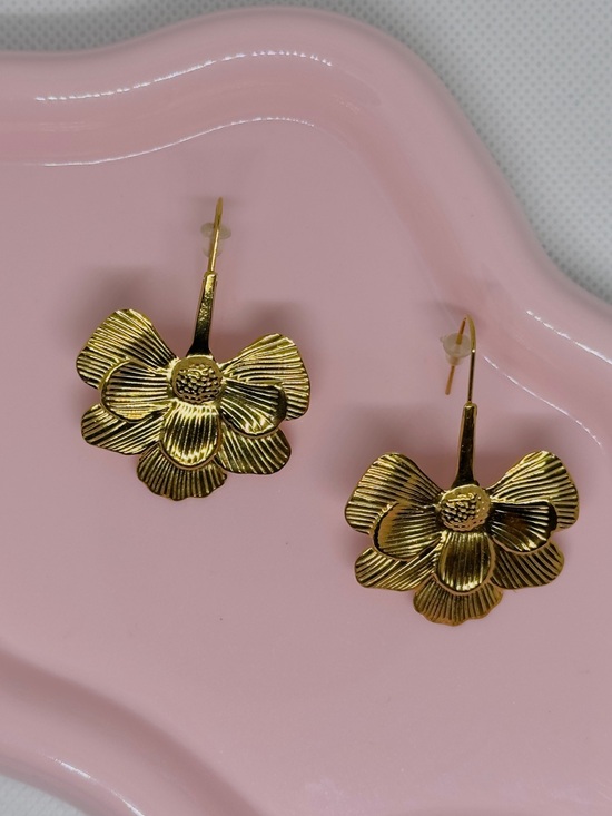 No brand Jewelry - Gold Floral Petal Drop Earrings for Women